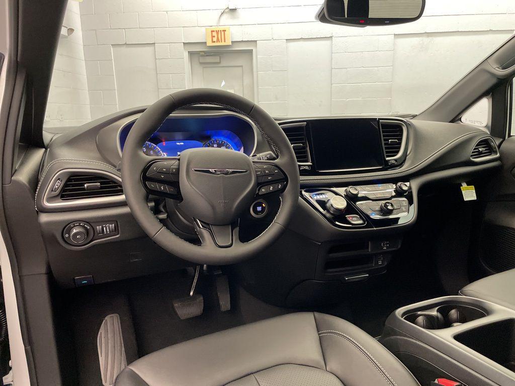new 2026 Chrysler Pacifica car, priced at $42,756