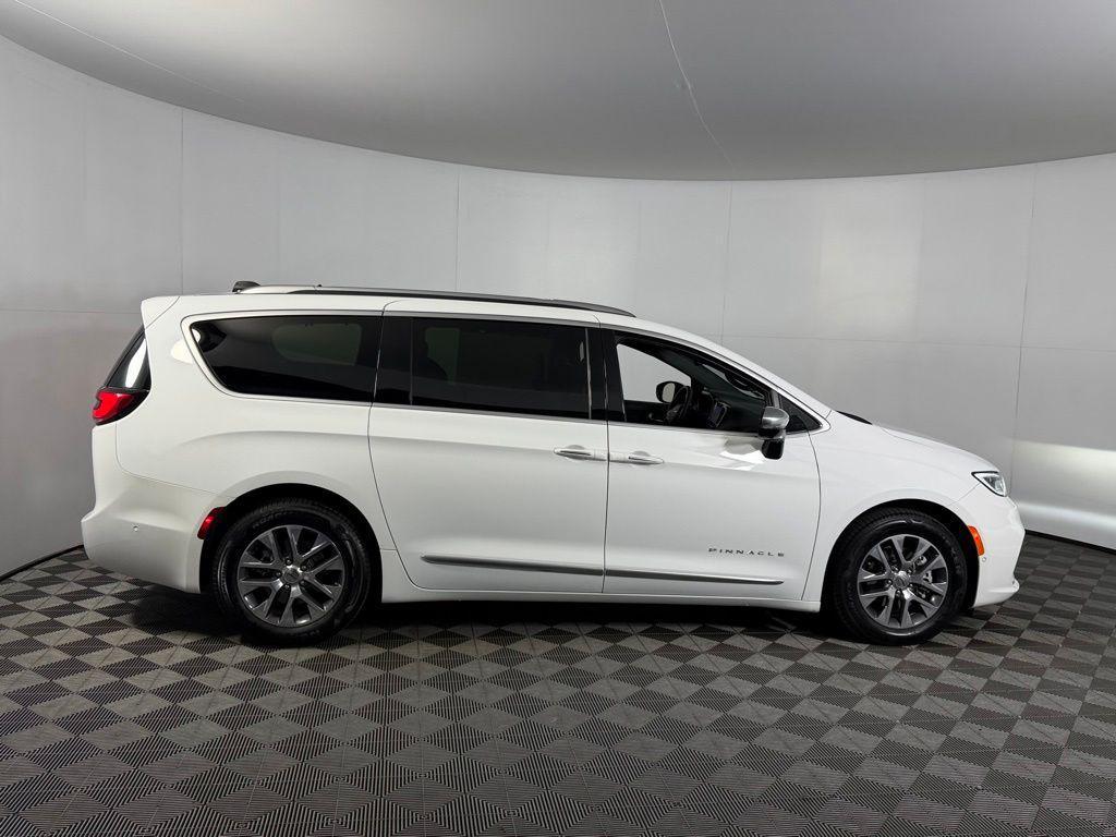 used 2023 Chrysler Pacifica car, priced at $34,375