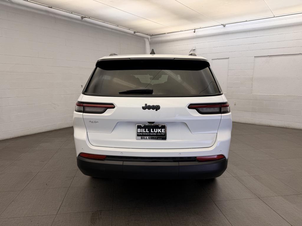 new 2025 Jeep Grand Cherokee L car, priced at $36,179