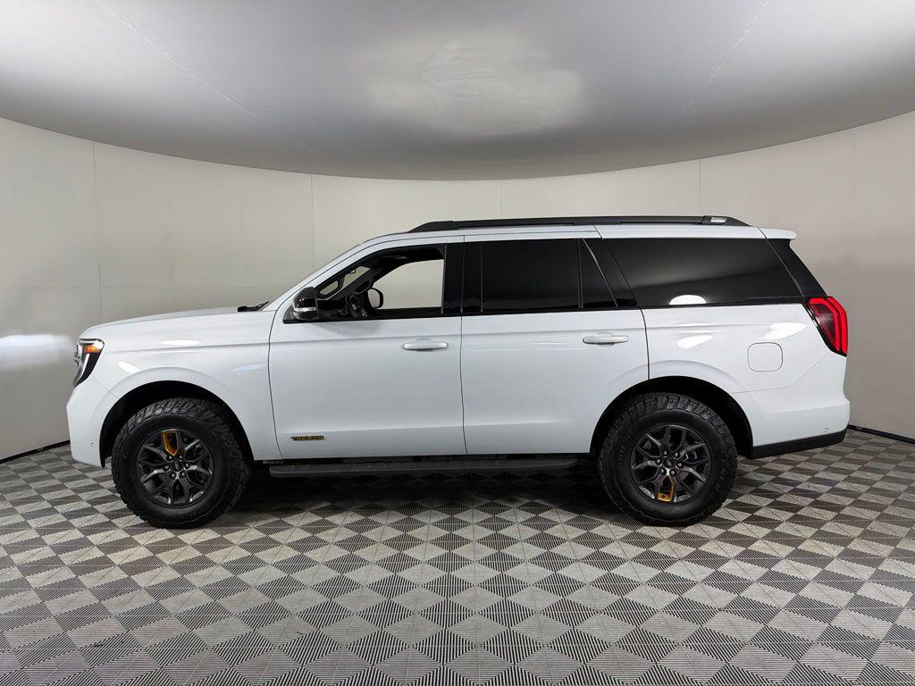 used 2025 Ford Expedition car, priced at $73,072