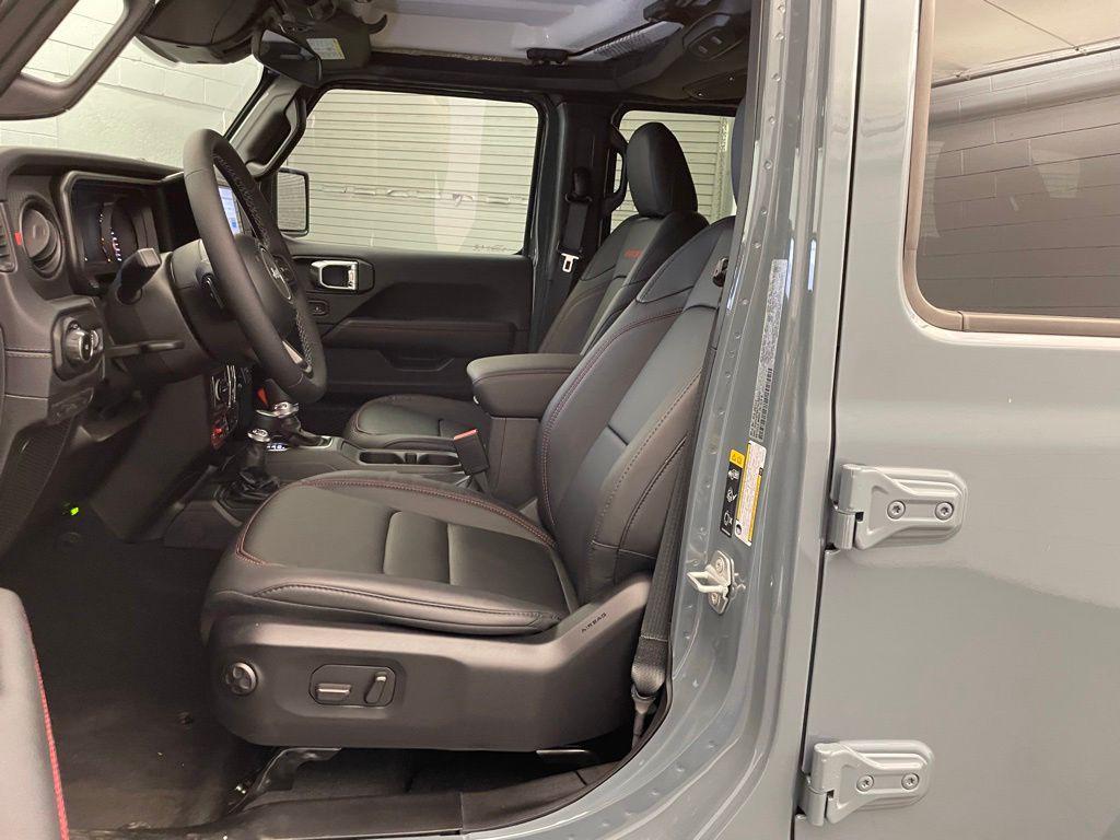 new 2026 Jeep Wrangler car, priced at $69,978