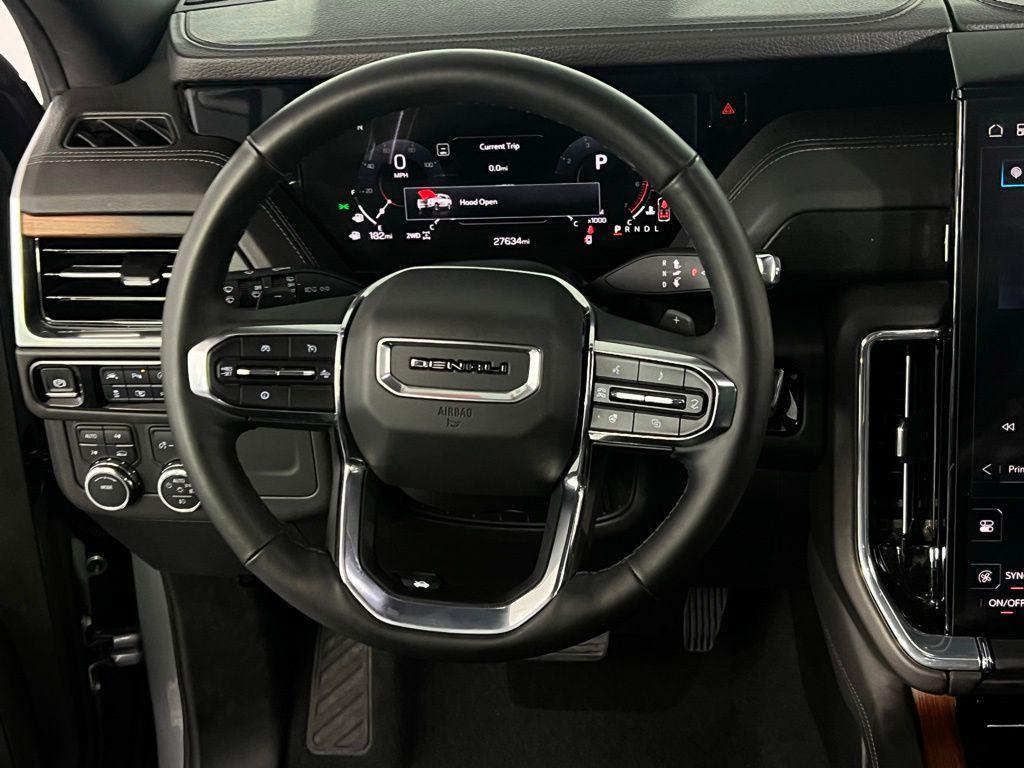 used 2025 GMC Yukon car, priced at $64,273