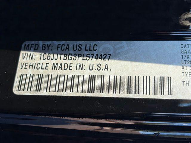 used 2023 Jeep Gladiator car, priced at $35,673