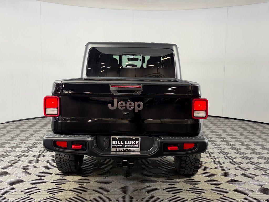 used 2023 Jeep Gladiator car, priced at $33,072