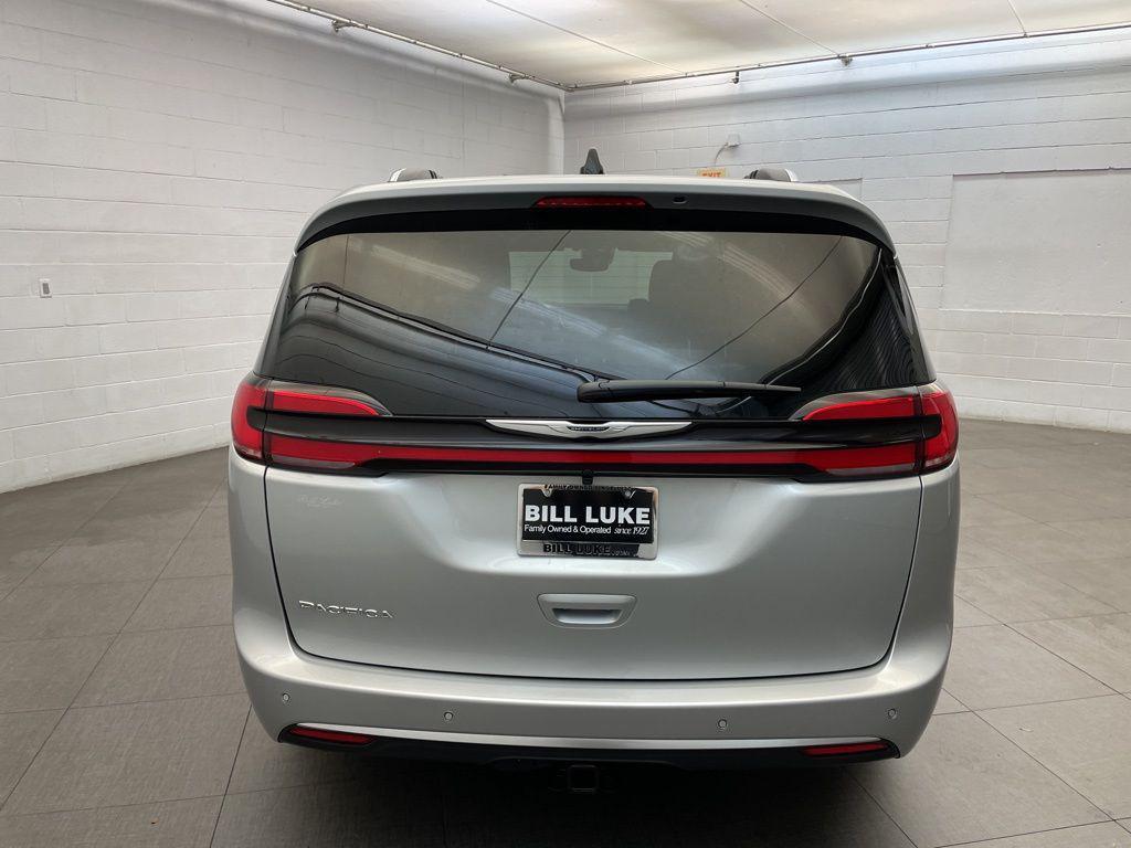 new 2026 Chrysler Pacifica car, priced at $51,006