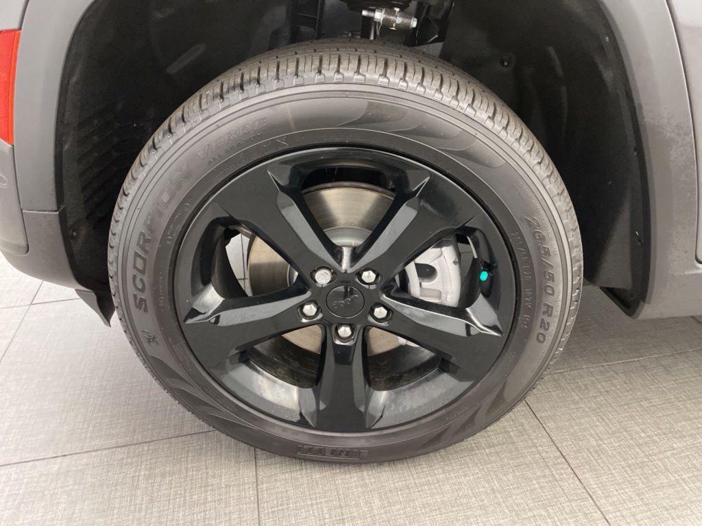 new 2025 Jeep Grand Cherokee L car, priced at $44,177