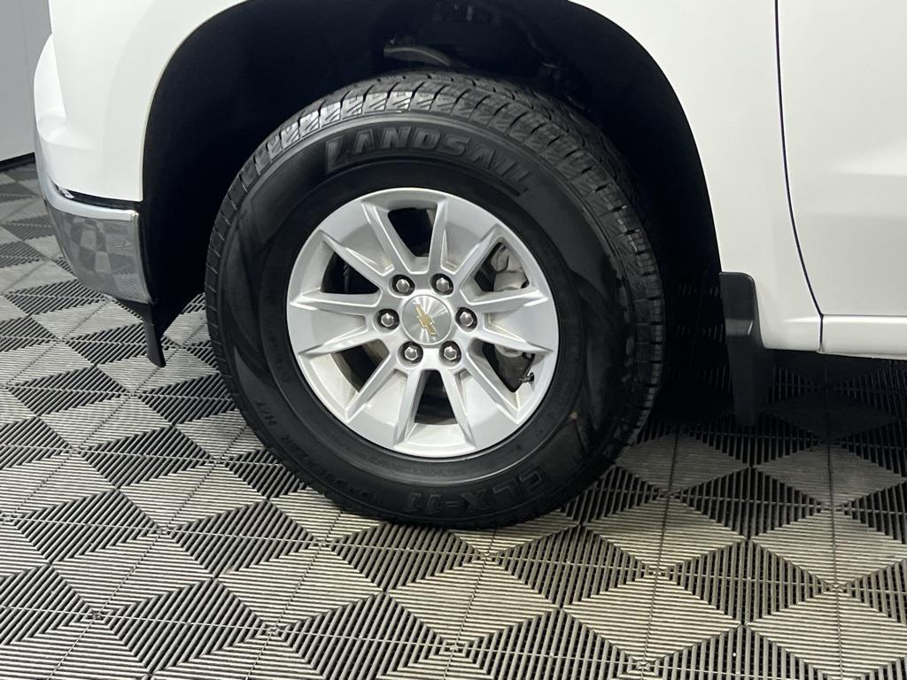 used 2025 Chevrolet Silverado 1500 car, priced at $40,273
