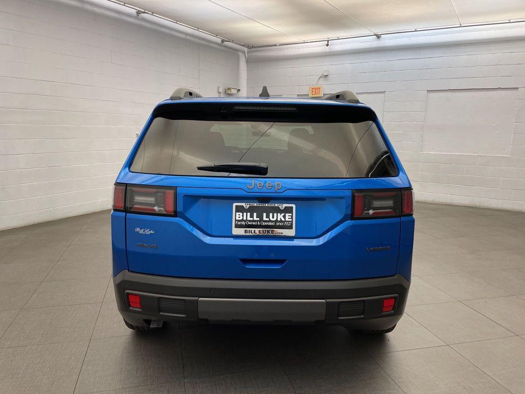 new 2026 Jeep Cherokee car, priced at $33,619