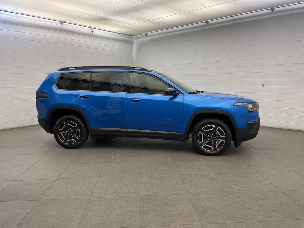 new 2026 Jeep Cherokee car, priced at $33,619