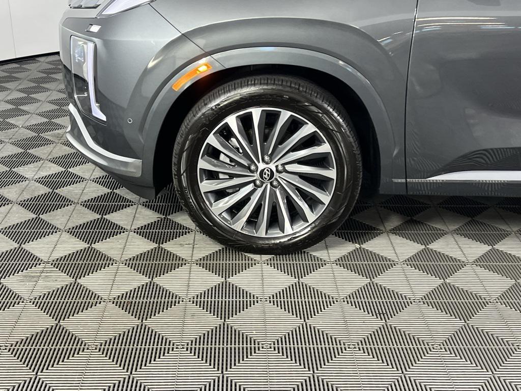 used 2025 Hyundai Palisade car, priced at $42,973