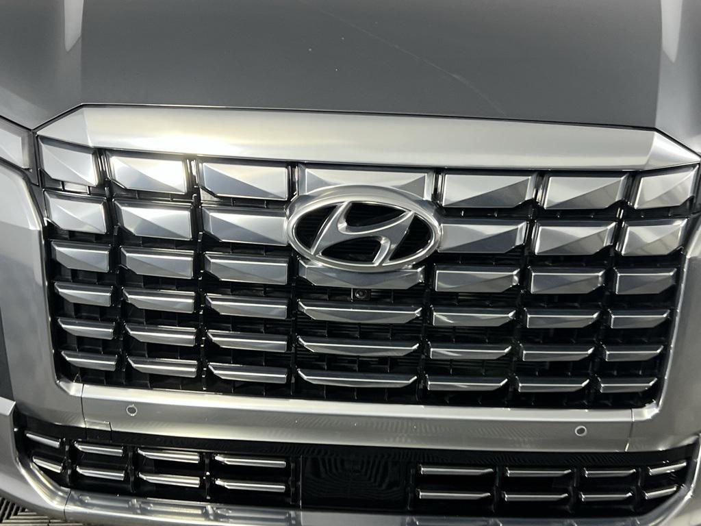 used 2025 Hyundai Palisade car, priced at $42,973