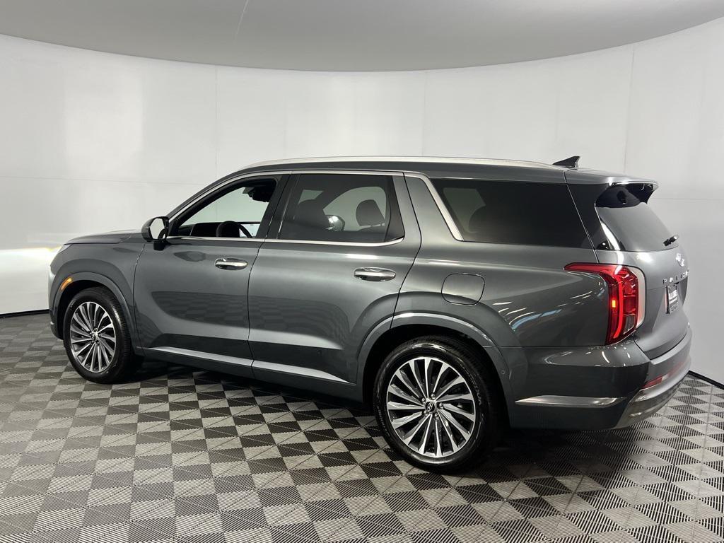 used 2025 Hyundai Palisade car, priced at $42,973