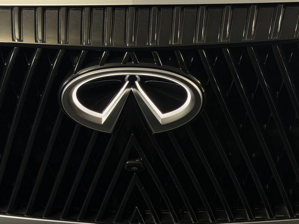 used 2025 INFINITI QX80 car, priced at $68,373