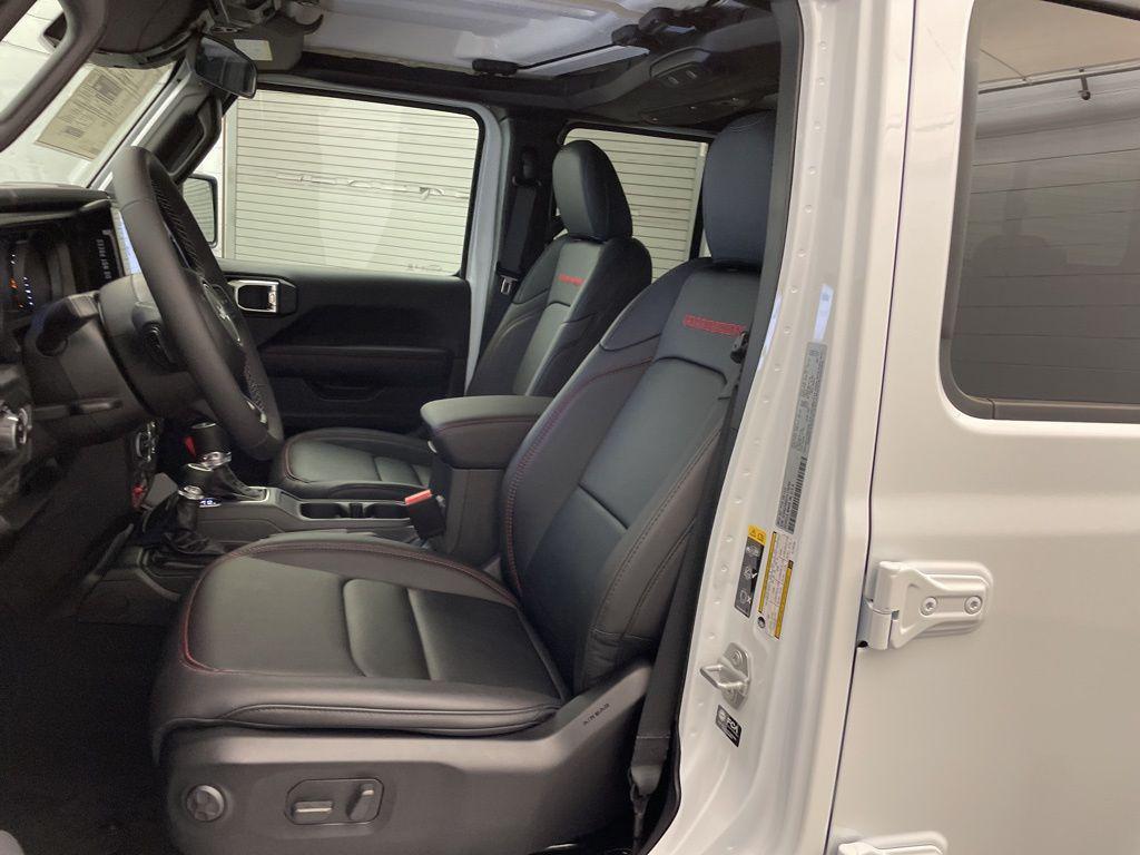new 2026 Jeep Gladiator car, priced at $56,417