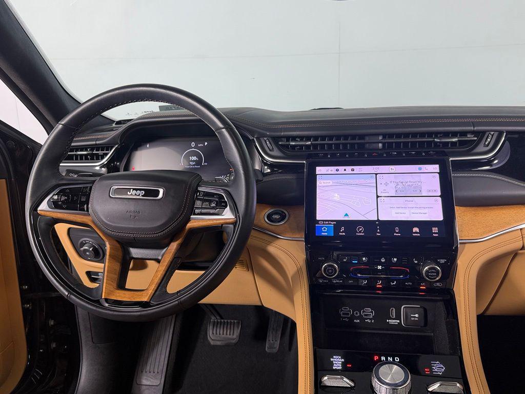 used 2022 Jeep Grand Cherokee car, priced at $39,372