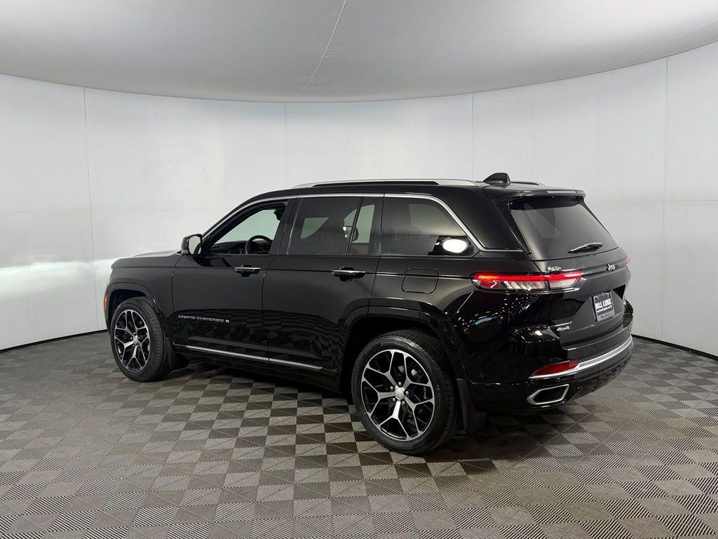 used 2022 Jeep Grand Cherokee car, priced at $39,372