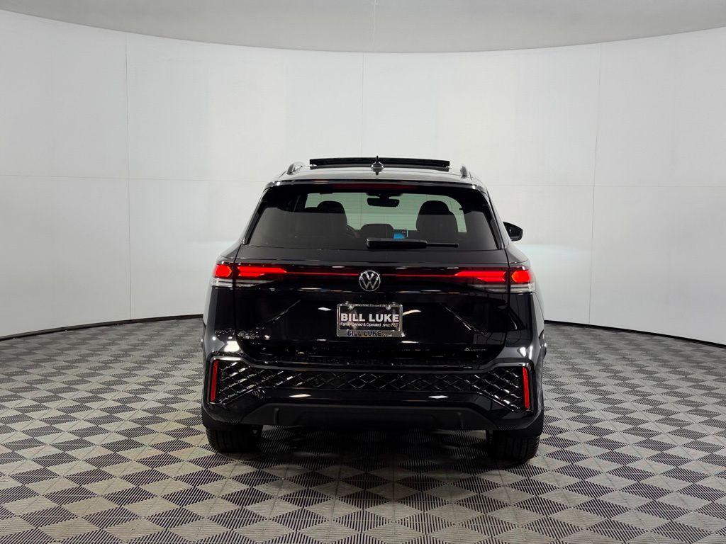 used 2025 Volkswagen Tiguan car, priced at $34,273