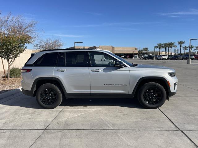 used 2025 Jeep Grand Cherokee car, priced at $34,573