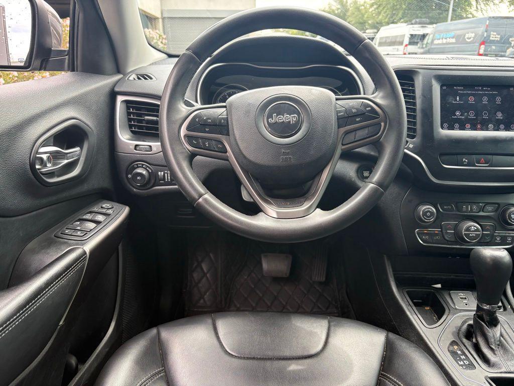 used 2020 Jeep Cherokee car