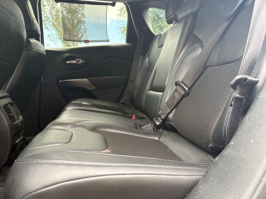 used 2020 Jeep Cherokee car
