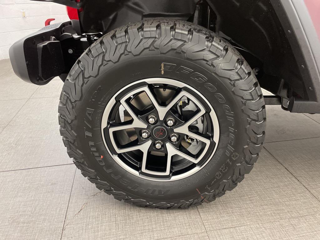 new 2026 Jeep Wrangler car, priced at $53,621