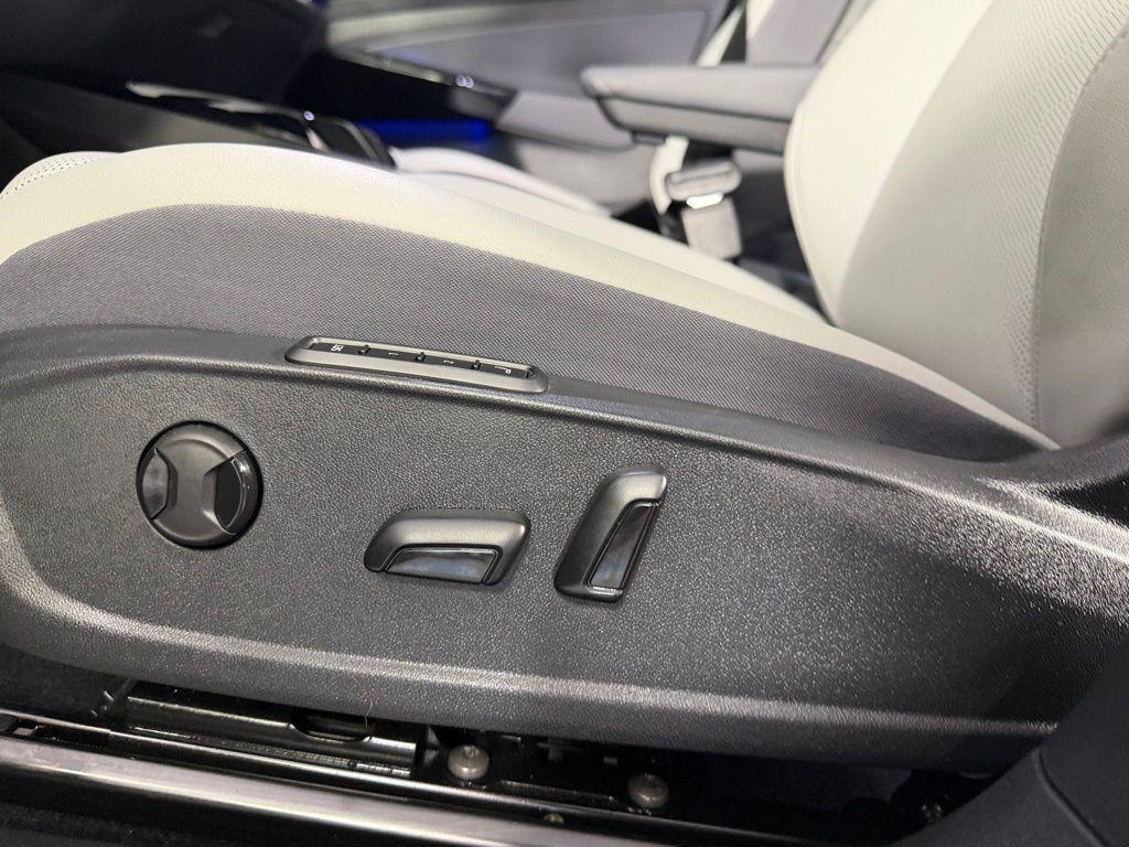 used 2022 Volkswagen ID.4 car, priced at $19,975