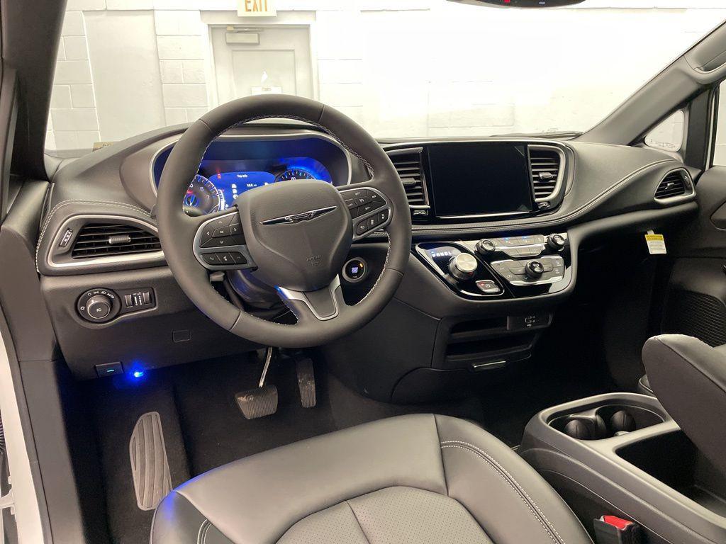new 2026 Chrysler Pacifica car, priced at $41,829