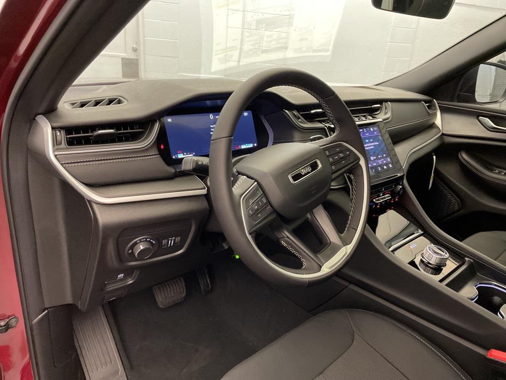 new 2025 Jeep Grand Cherokee L car, priced at $35,823