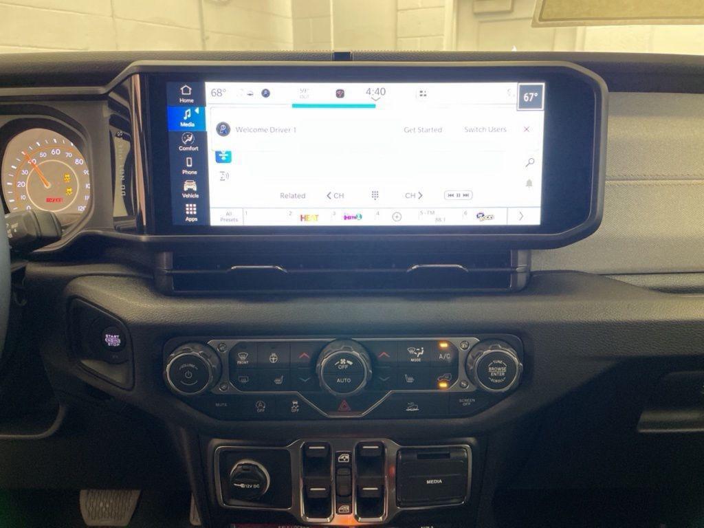 new 2026 Jeep Gladiator car, priced at $46,419