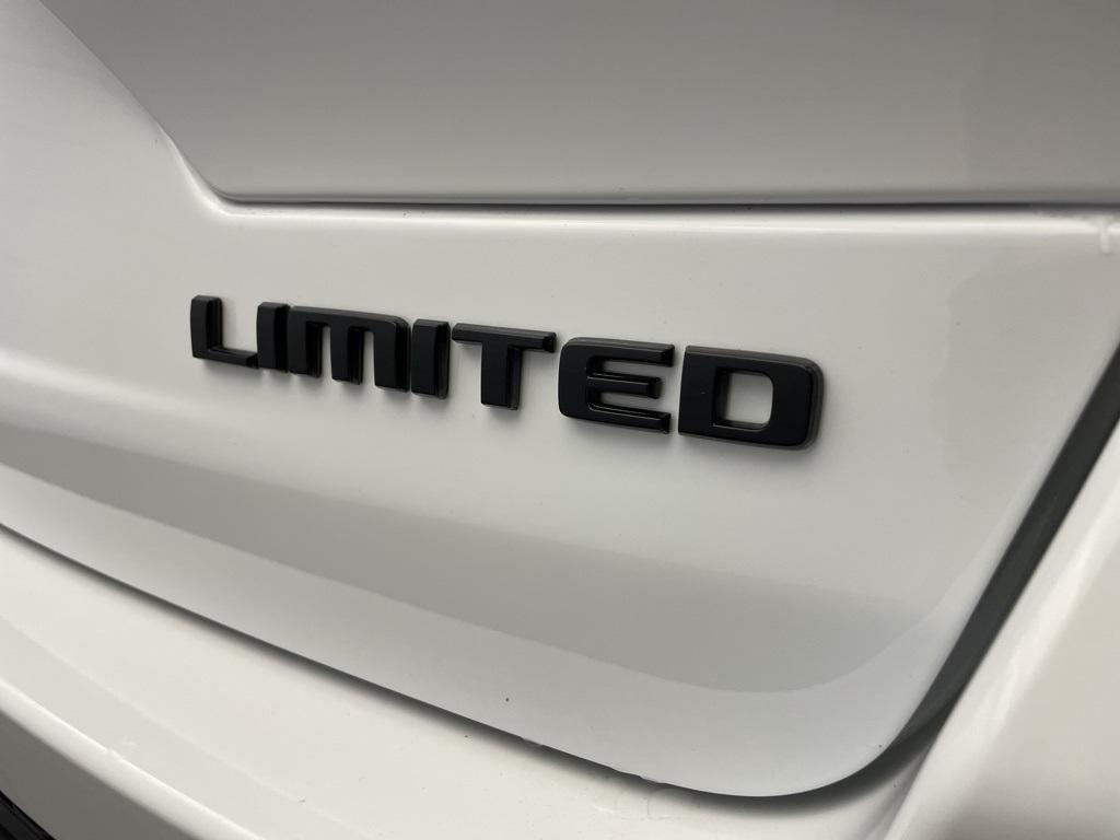 new 2025 Jeep Grand Cherokee car, priced at $46,469