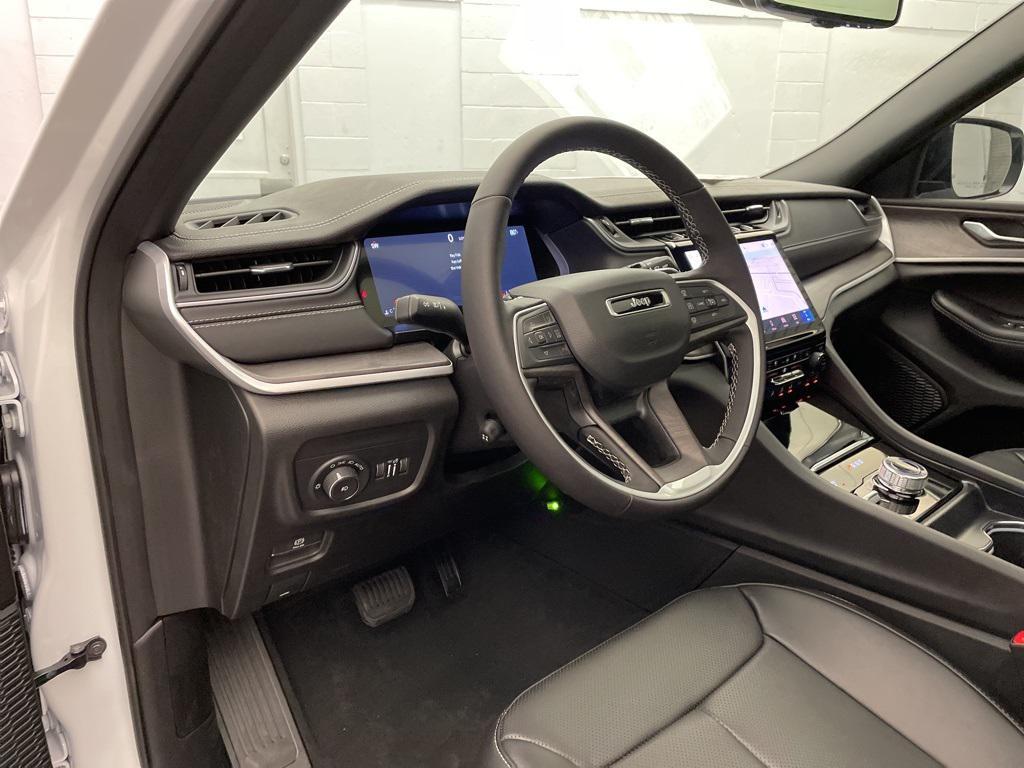 new 2025 Jeep Grand Cherokee car, priced at $46,469