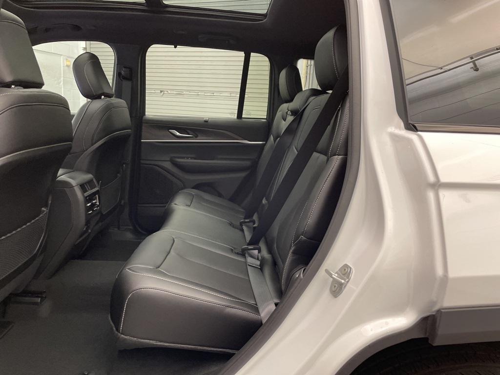 new 2025 Jeep Grand Cherokee car, priced at $46,469