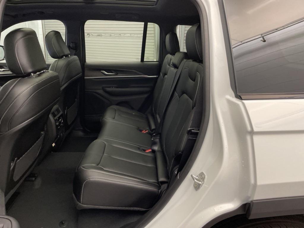 new 2025 Jeep Grand Cherokee car, priced at $45,268