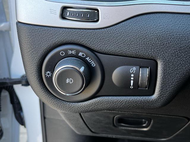 used 2022 Jeep Cherokee car, priced at $26,573