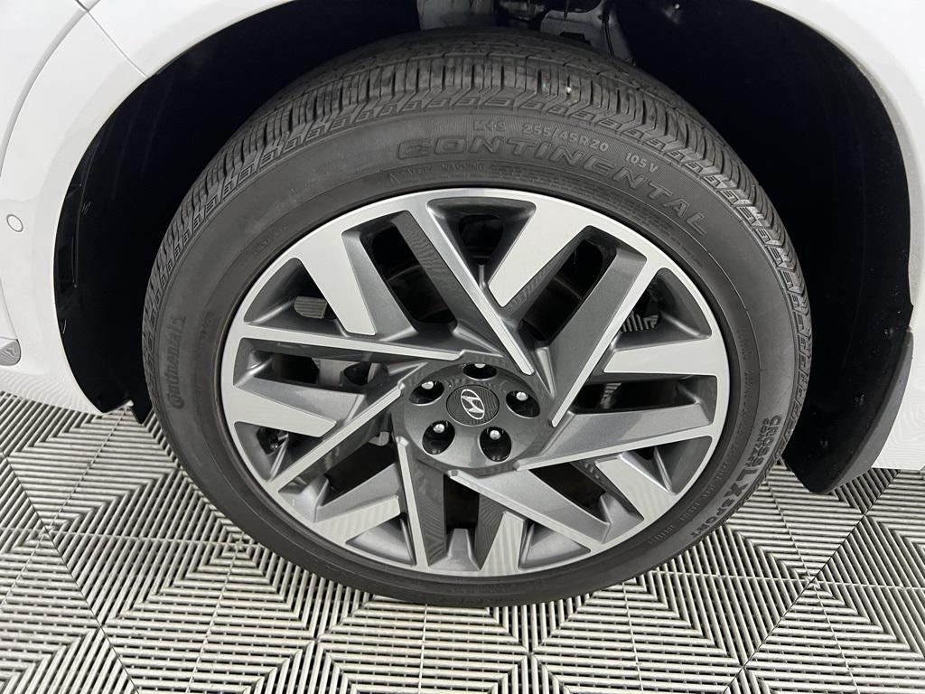 used 2022 Hyundai Santa Fe car, priced at $24,375