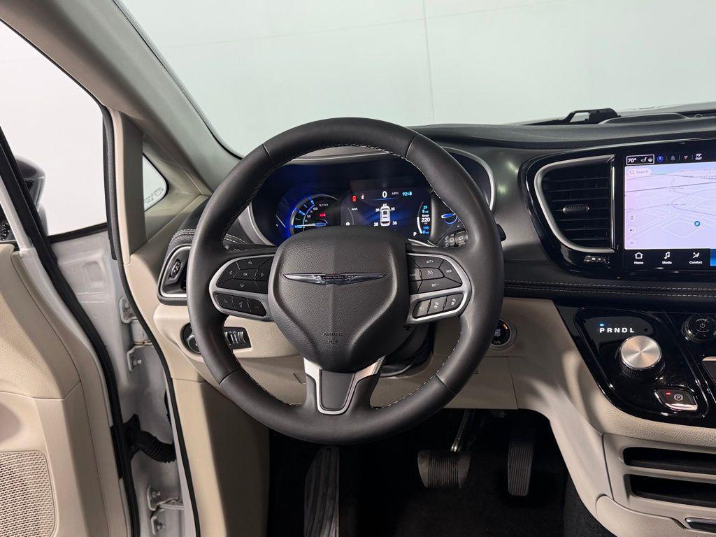 used 2024 Chrysler Pacifica Hybrid car, priced at $26,973
