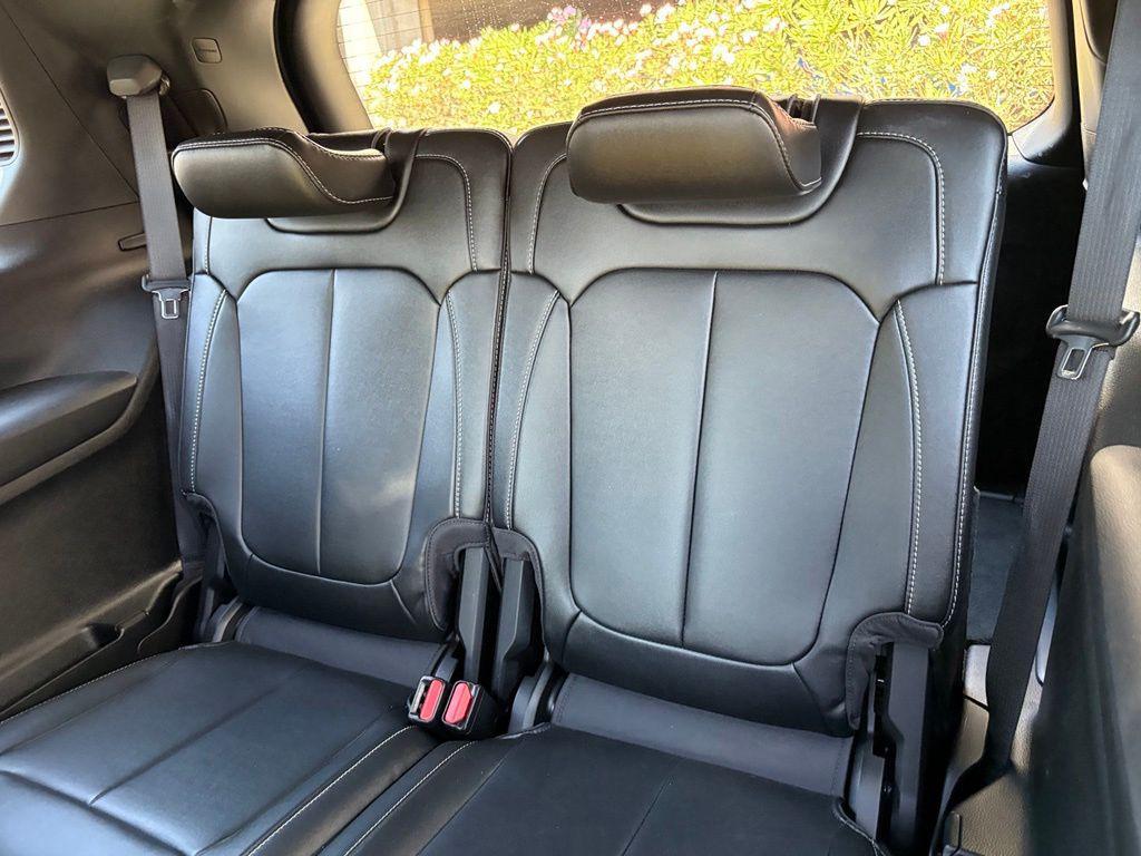 used 2024 Jeep Grand Cherokee L car, priced at $35,072