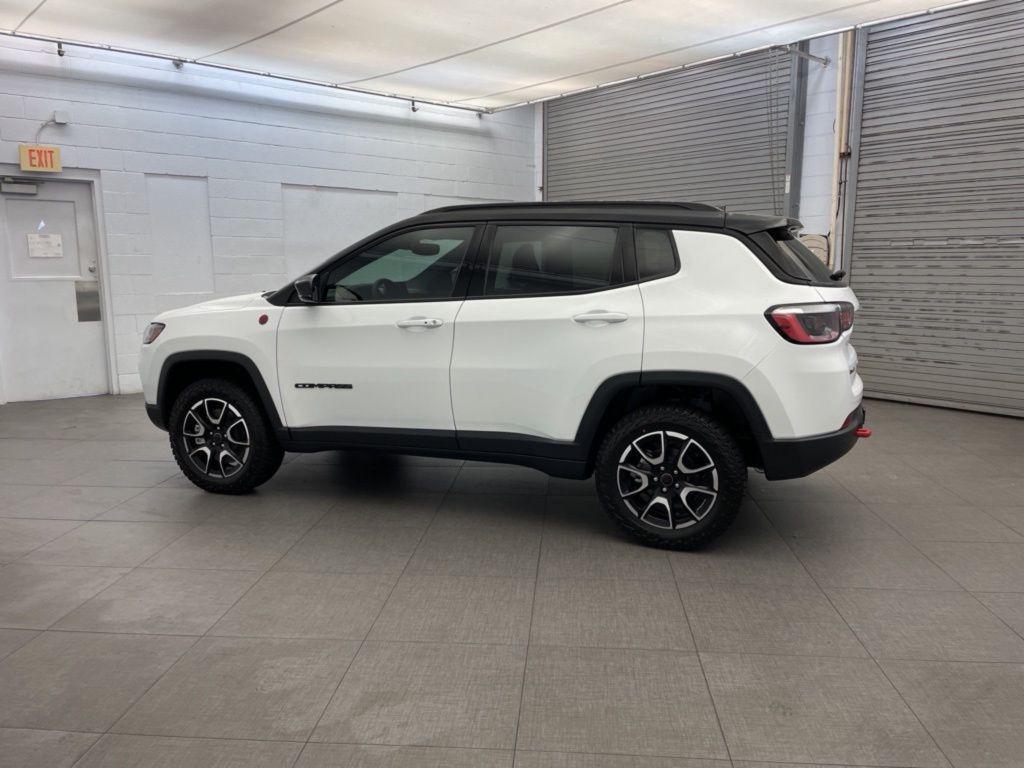 new 2026 Jeep Compass car, priced at $35,631