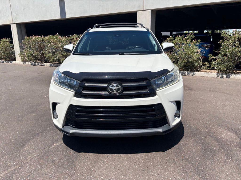 used 2018 Toyota Highlander car