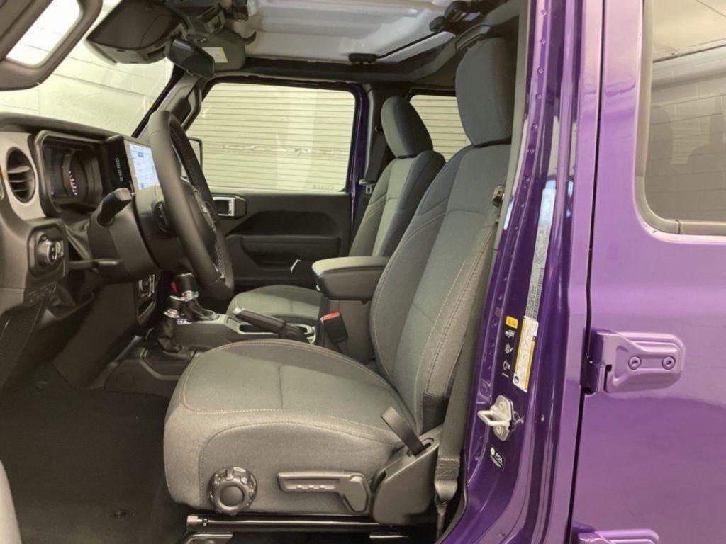 new 2026 Jeep Gladiator car, priced at $36,778