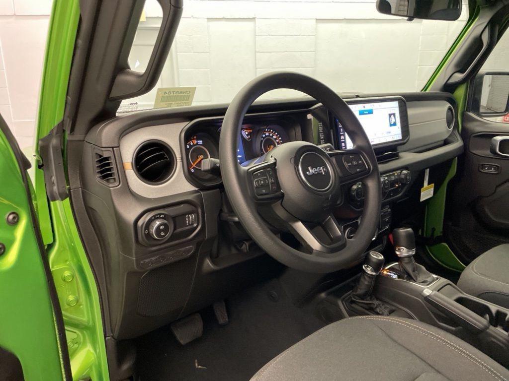 new 2026 Jeep Gladiator car, priced at $37,194