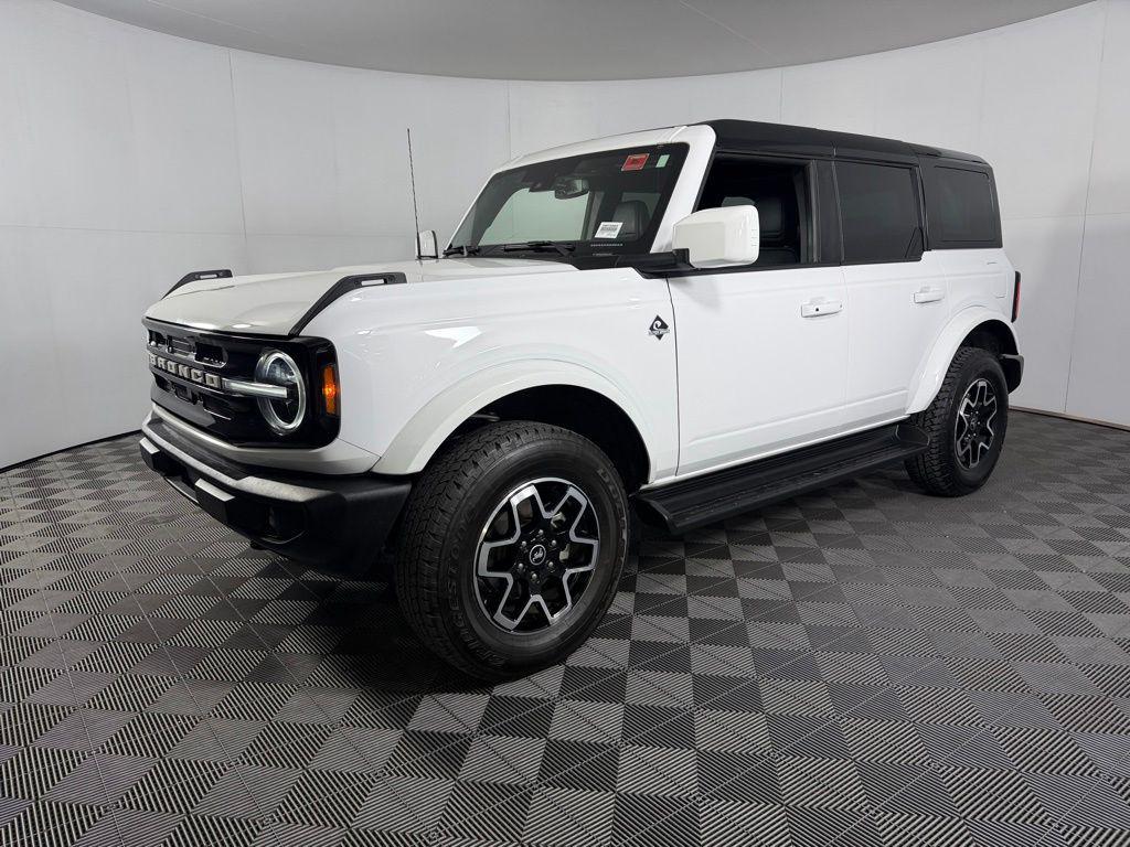 used 2025 Ford Bronco car, priced at $45,372