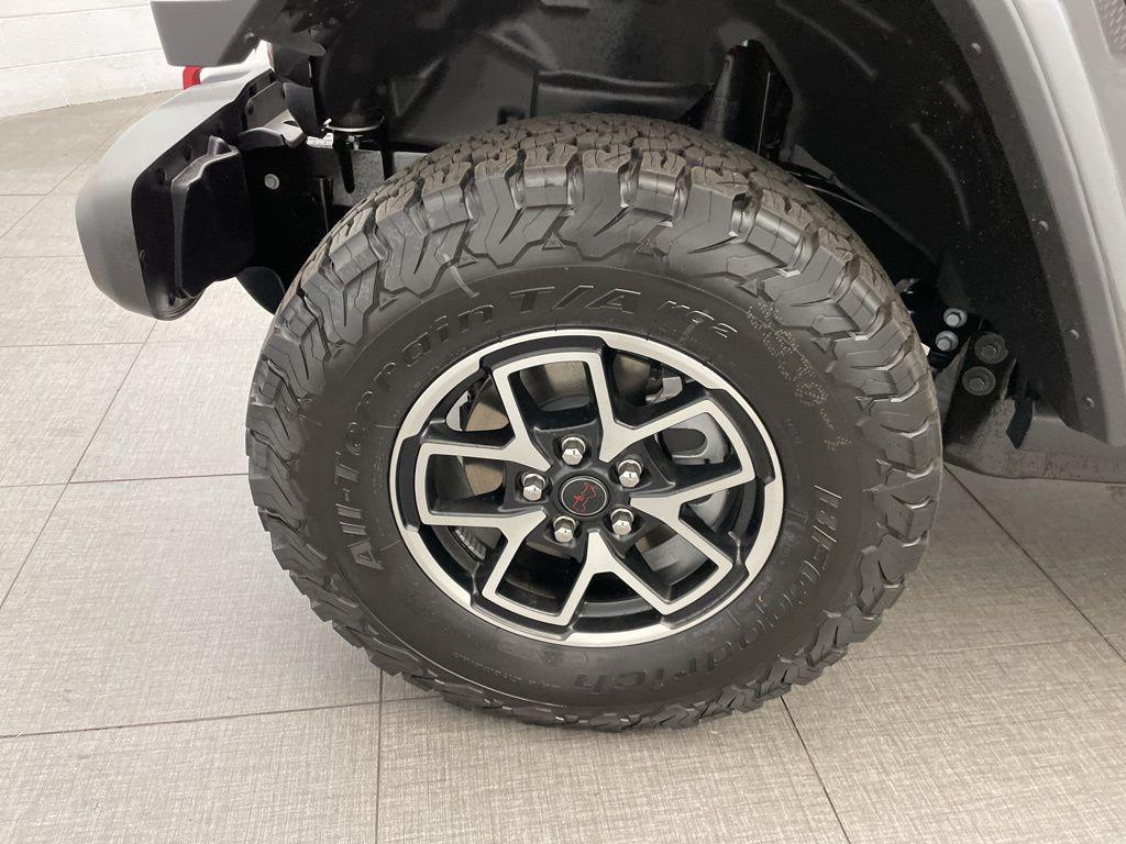 new 2026 Jeep Wrangler car, priced at $53,772