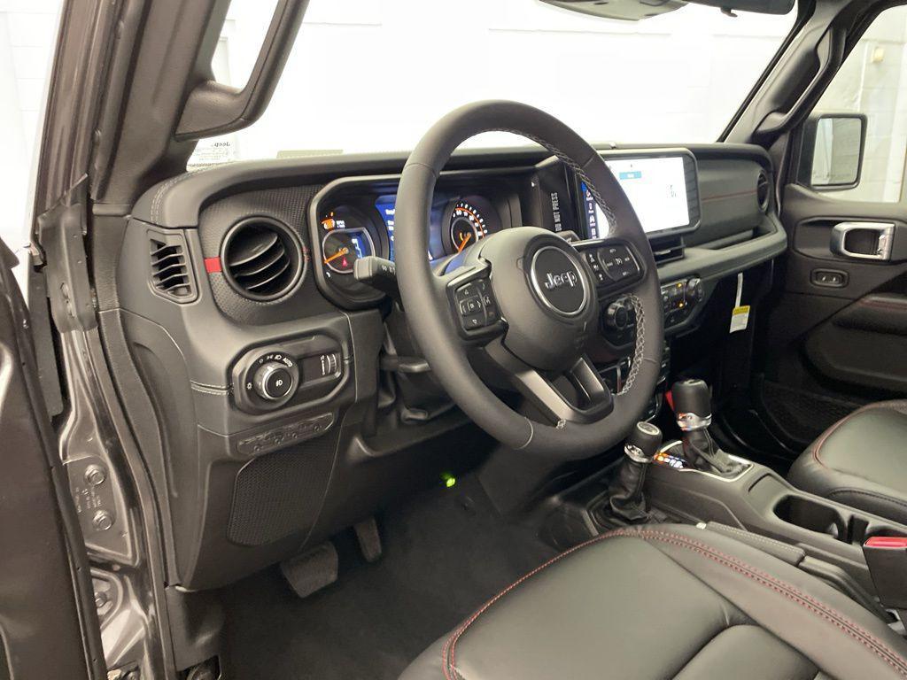 new 2026 Jeep Wrangler car, priced at $53,772