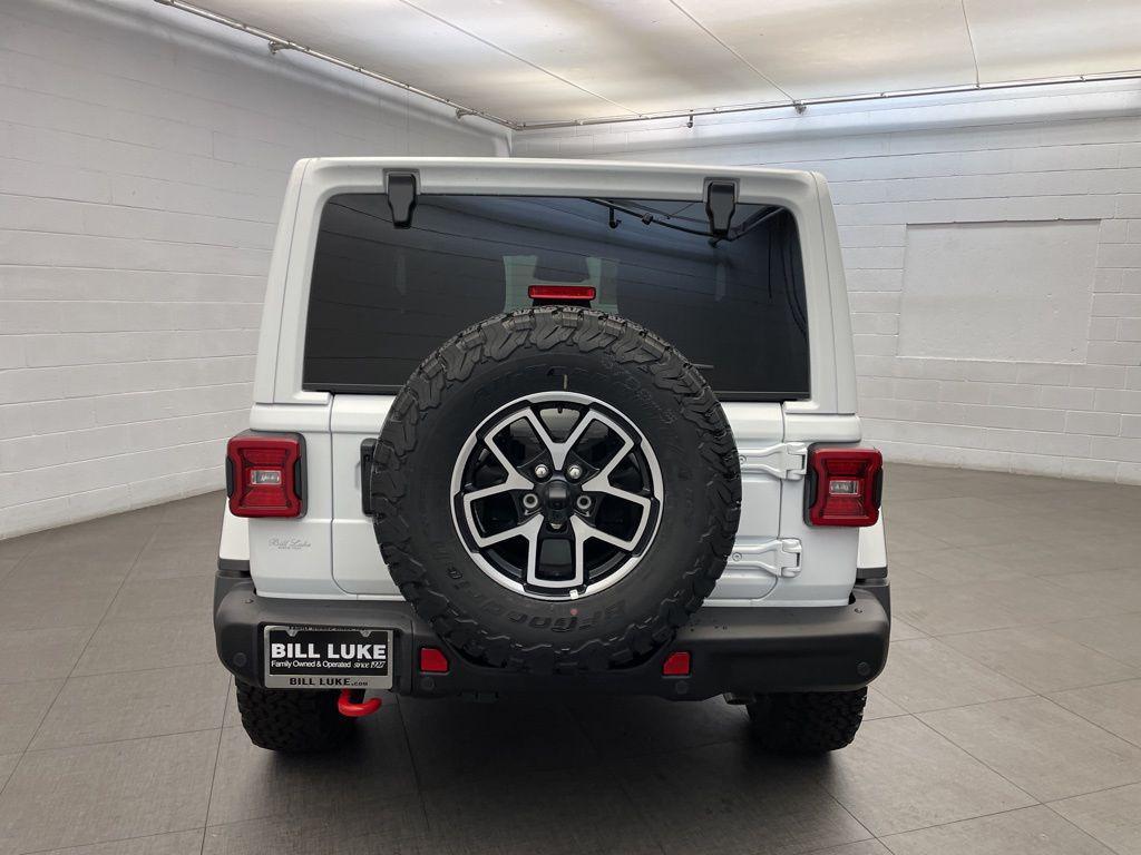 new 2026 Jeep Wrangler car, priced at $51,972
