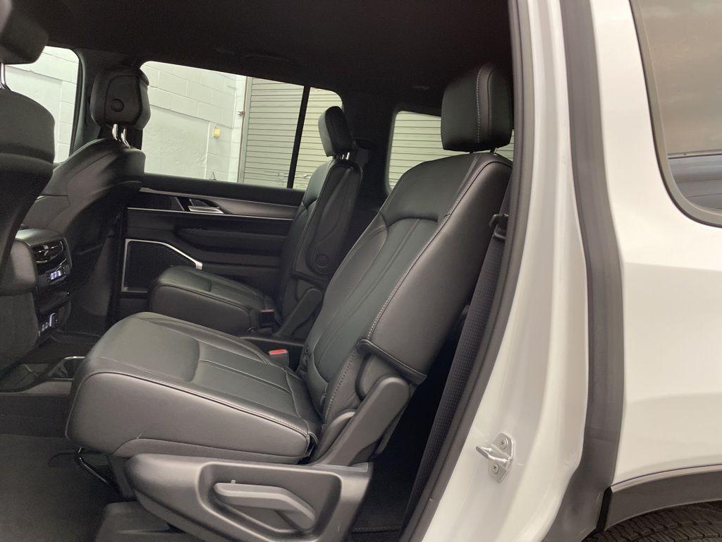new 2026 Jeep Grand Wagoneer car, priced at $57,489