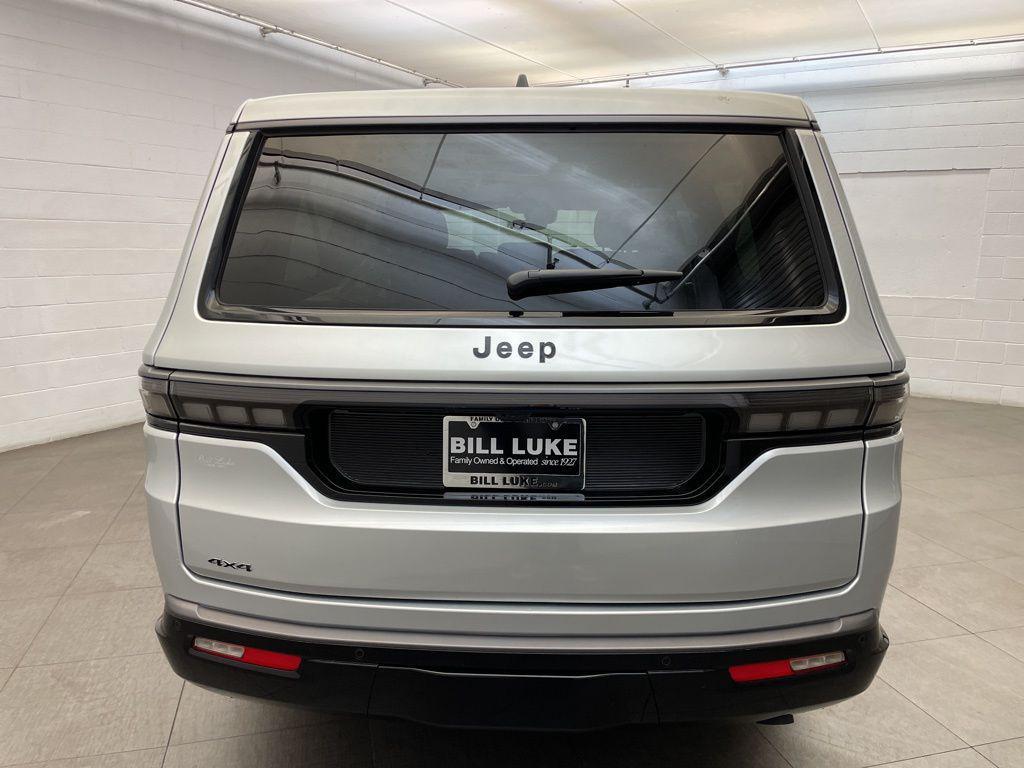 new 2026 Jeep Grand Wagoneer L car, priced at $77,616