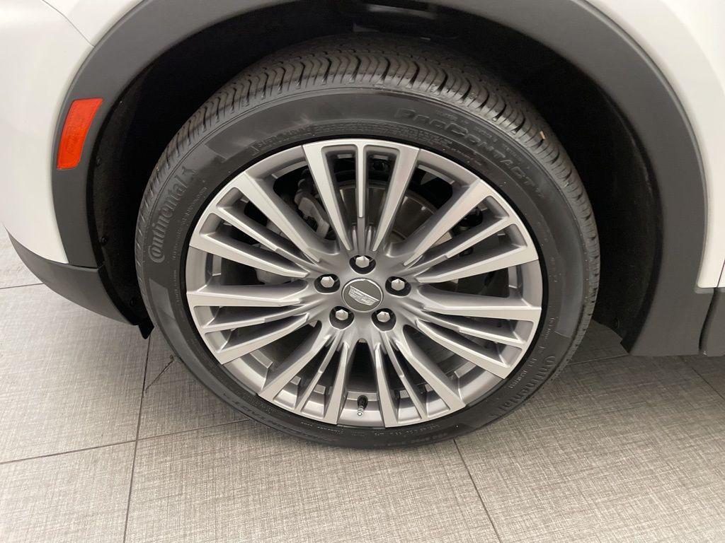 used 2024 Cadillac XT4 car, priced at $30,573