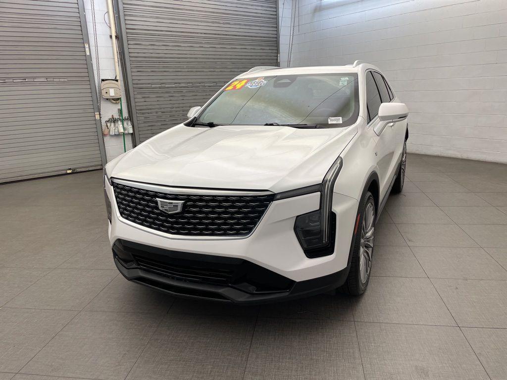 used 2024 Cadillac XT4 car, priced at $30,573