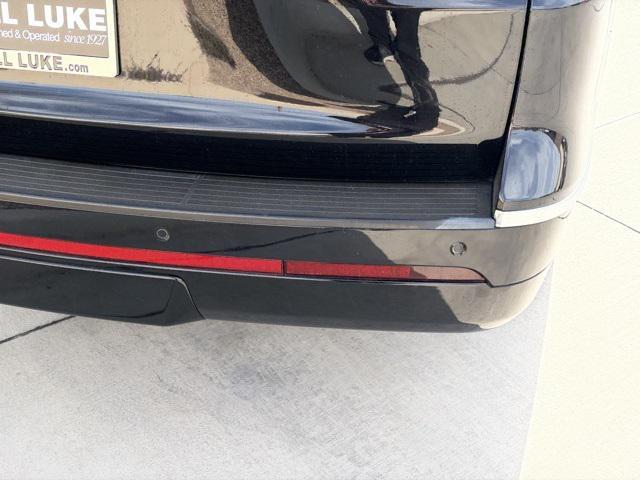 used 2023 Lincoln Navigator car, priced at $65,573